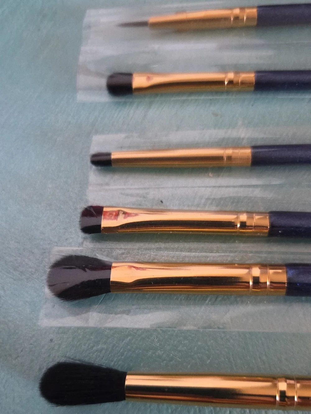 Morphe Gold-Trim Black Handle Women Makeup Brush Set - 6 Pieces
